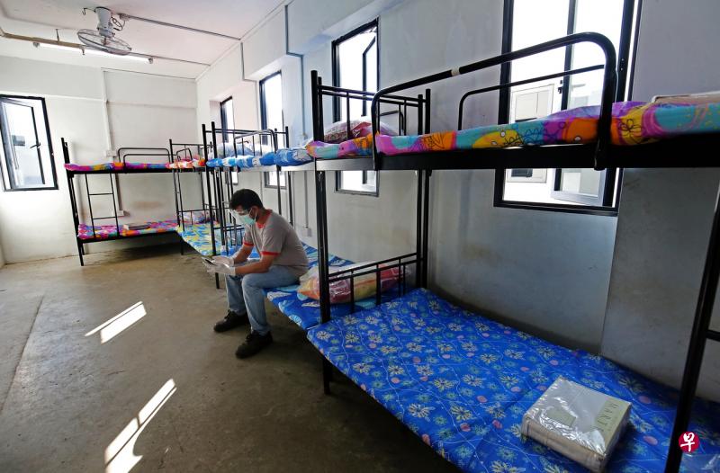 今天的新病例多数是住在宿舍的客工。社区病例则有23起。(档案照) 今天的新病例多数是住在宿舍的客工。社区病例则有23起。(档案照)