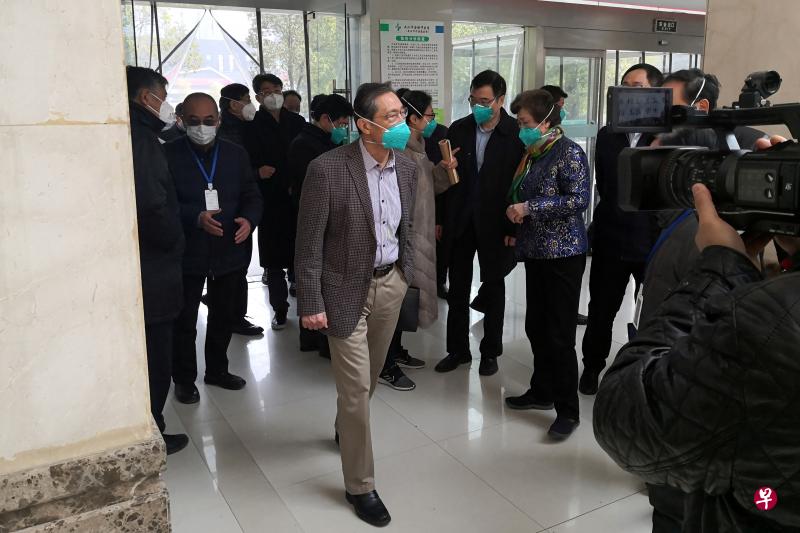 钟南山1月19日在武汉金银潭医院。（路透社档案照）