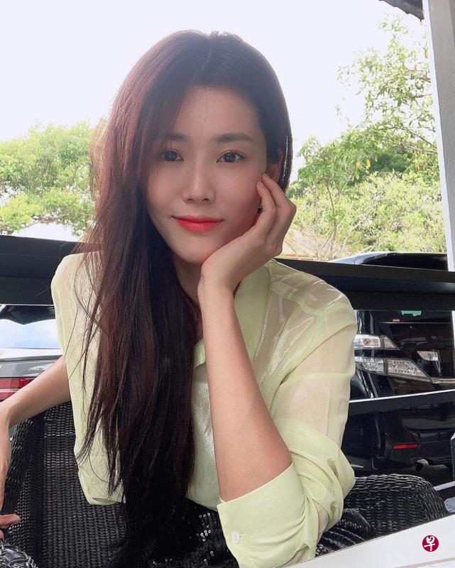 黄思恬说,她只看了两集《夫妇的世界》,无法分析自己适不适合角色。(互联网) 黄思恬说,她只看了两集《夫妇的世界》,无法分析自己适不适合角色。(互联网)