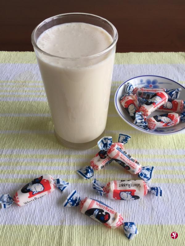 大白兔奶糖奶昔让人回味童年。 大白兔奶糖奶昔让人回味童年。