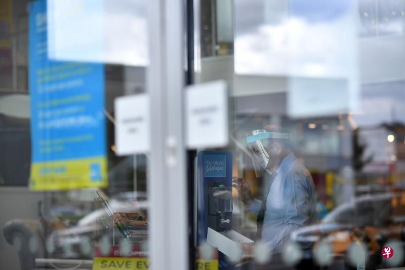 作者说,从长期来看,经济增长一定要依靠技术内生性进步和人力资本的显著提升;而经济金融化与债务安排从来都是双刃剑,并非经济增长的动力。(法新社) 作者说,从长期来看,经济增长一定要依靠技术内生性进步和人力资本的显著提升;而经济金融化与债务安排从来都是双刃剑,并非经济增长的动力。(法新社)