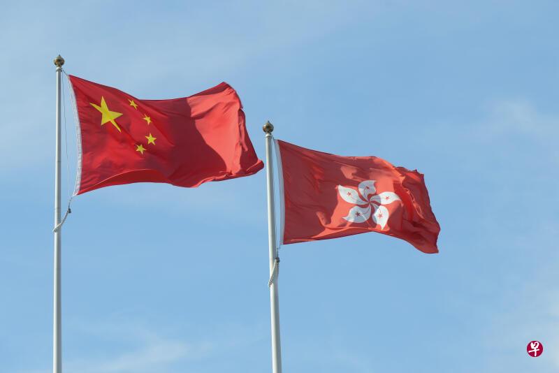 作者认为,香港问题在23年中急剧恶化,值得一切关心香港前途命运和中国前途命运的人深思。(中新社) 作者认为,香港问题在23年中急剧恶化,值得一切关心香港前途命运和中国前途命运的人深思。(中新社)