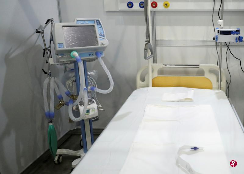 莫斯科郊区一家临时医院此前使用Aventa-M医用呼吸机。(路透社) 莫斯科郊区一家临时医院此前使用Aventa-M医用呼吸机。(路透社)