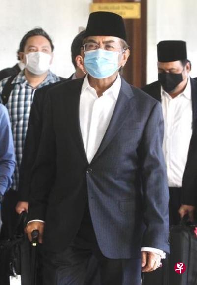 慕沙阿曼是巫统领袖,他2018年11月5日及去年3月5日被控贪污及洗钱。(星洲日报) 慕沙阿曼是巫统领袖,他2018年11月5日及去年3月5日被控贪污及洗钱。(星洲日报)