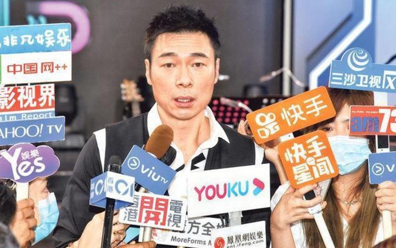 许志安昨晚复工录影,现场超过30传媒采访。(互联网) 许志安昨晚复工录影,现场超过30传媒采访。(互联网)
