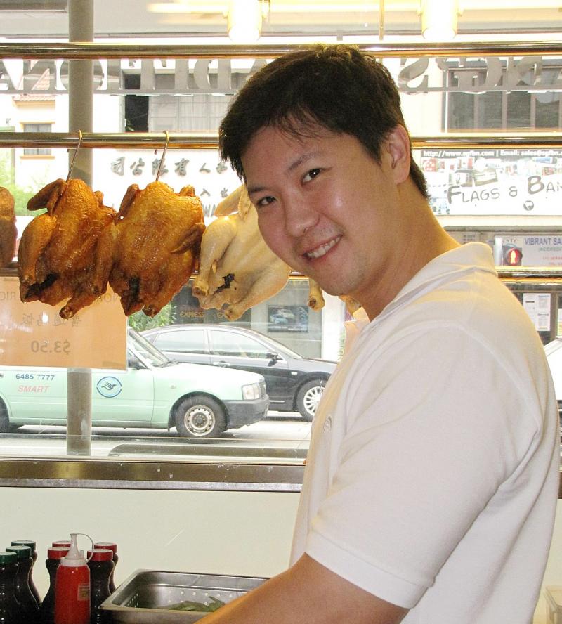 被告林建良是知名鸡饭餐馆的老板。(档案照片) 被告林建良是知名鸡饭餐馆的老板。(档案照片)