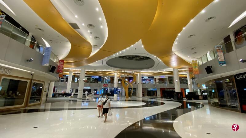 6月18日晚上11时59分后,零售实体店可重开。(邝启聪摄) 6月18日晚上11时59分后,零售实体店可重开。(邝启聪摄)
