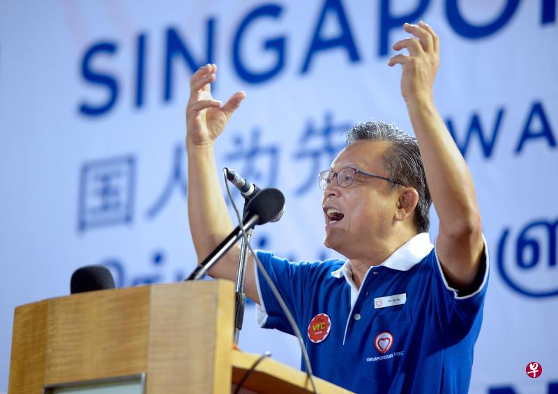 由陈如斯领导的国人为先党昨天(6月25日)宣布解散,并鼓励党员加入其它政党,通过整合强化反对党阵营。(档案照) 由陈如斯领导的国人为先党昨天(6月25日)宣布解散,并鼓励党员加入其它政党,通过整合强化反对党阵营。(档案照)