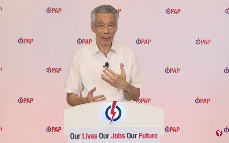 李总理指出，跨国公司在过往经济危机中仍准备在我国投资，是因为它们知道新加坡人勤劳且有能力，是全世界最优秀的劳动力。（视频截图） 