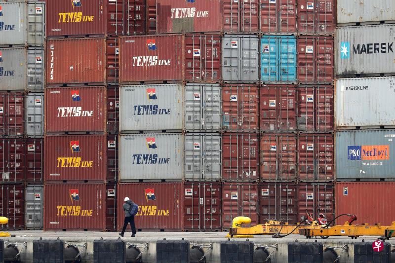 印尼与澳大利亚签署的自由贸易框架协议昨天正式生效,印尼贸易部长表示,希望两国的合作能够带动印尼的贸易和提高其竞争力。(路透社档案照) 印尼与澳大利亚签署的自由贸易框架协议昨天正式生效,印尼贸易部长表示,希望两国的合作能够带动印尼的贸易和提高其竞争力。(路透社档案照)