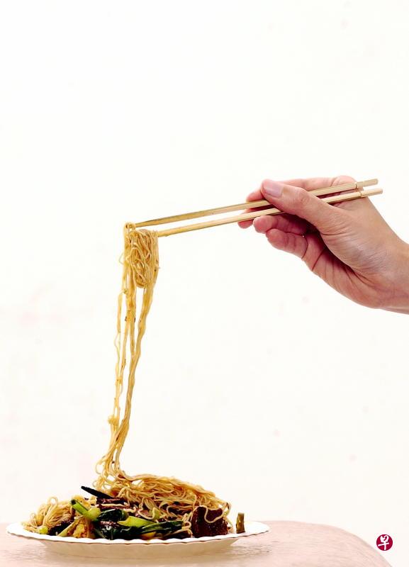 长期用竹木筷子,有致癌风险?(档案照) 长期用竹木筷子,有致癌风险?(档案照)