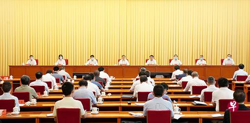 中共中央政法委前天召开全国政法队伍教育整顿试点工作动员会,部署试点工作。(中央政法委微信公号“长安剑”) 中共中央政法委前天召开全国政法队伍教育整顿试点工作动员会,部署试点工作。(中央政法委微信公号“长安剑”)