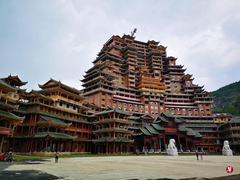 中国贵州省独山县耗资2亿人民币建造的水司楼项目。(互联网) 中国贵州省独山县耗资2亿人民币建造的水司楼项目。(互联网)