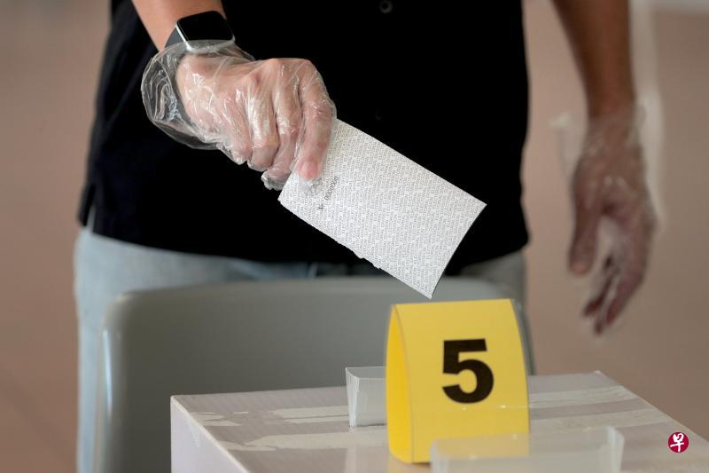 年轻选民的政治取向是本届大选的焦点之一。(档案照) 年轻选民的政治取向是本届大选的焦点之一。(档案照)