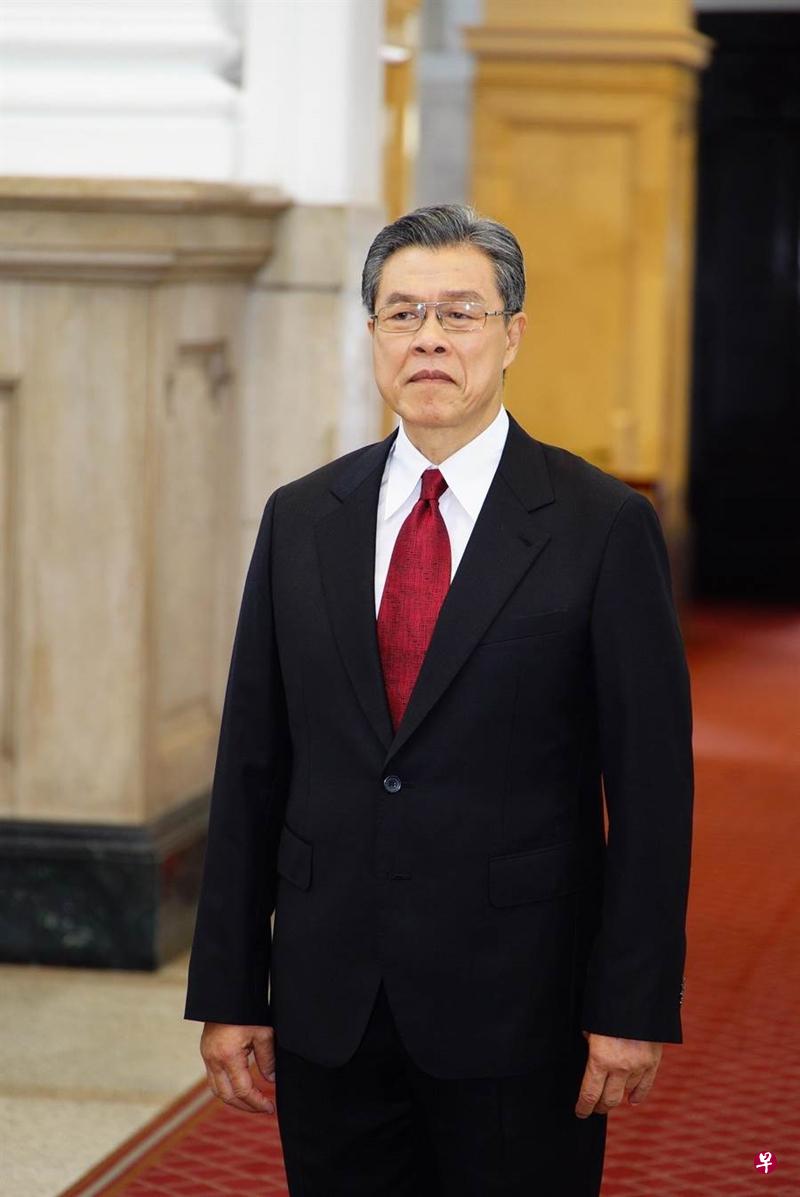 杨烈在《国际桥牌社》饰演的总统黎清波原型即为李登辉。(互联网) 杨烈在《国际桥牌社》饰演的总统黎清波原型即为李登辉。(互联网)