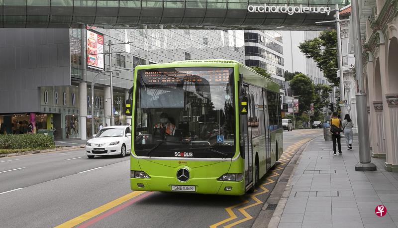 武吉班让区唯一途经乌节路并直达市区的700号巴士路线将停运,陆交局解释,它是在考虑巴士乘客量及对纳税人的负担等种种因素,才做出这个艰难的决定。(陈来福摄) 武吉班让区唯一途经乌节路并直达市区的700号巴士路线将停运,陆交局解释,它是在考虑巴士乘客量及对纳税人的负担等种种因素,才做出这个艰难的决定。(陈来福摄)