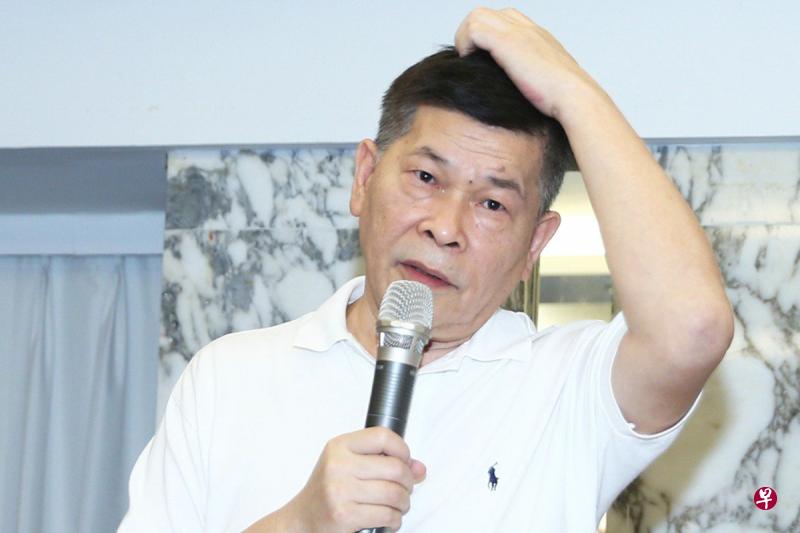 澎恰恰开记者会宣布破产。(互联网) 澎恰恰开记者会宣布破产。(互联网)