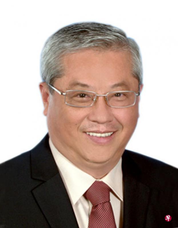 林金发为自己的付出受到肯定而高兴。他说：“取之社会，用之社会，只要我健康就一定继续效力。”（档案照片）