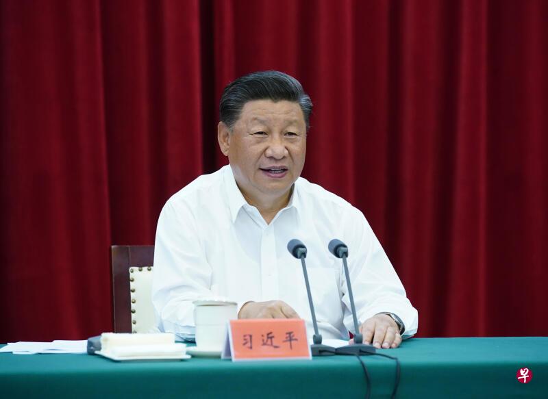 中共总书记习近平本月20日在安徽合肥主持召开“扎实推进长三角一体化发展”座谈会时,再度提及“内循环”计划。(新华社) 中共总书记习近平本月20日在安徽合肥主持召开“扎实推进长三角一体化发展”座谈会时,再度提及“内循环”计划。(新华社)