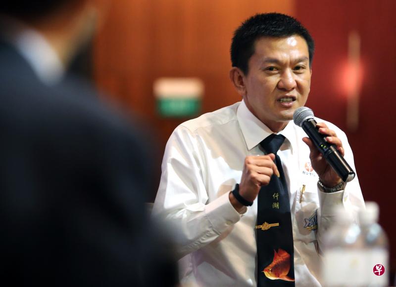 仟湖鱼业执行主席兼总裁叶金利认为,我们人生一定会遇到断舍离的纠结。(档案照) 仟湖鱼业执行主席兼总裁叶金利认为,我们人生一定会遇到断舍离的纠结。(档案照)