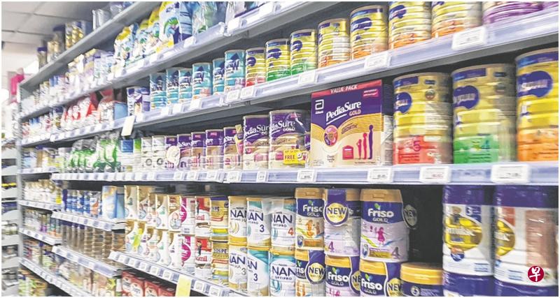 被告到超市偷奶粉,遭眼尖的店员发现后被逮。(档案示意图) 被告到超市偷奶粉,遭眼尖的店员发现后被逮。(档案示意图)