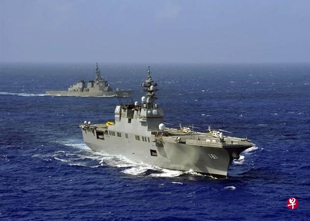 图为日向级直升机母舰“日向”号(前)。(互联网) 图为日向级直升机母舰“日向”号(前)。(互联网)