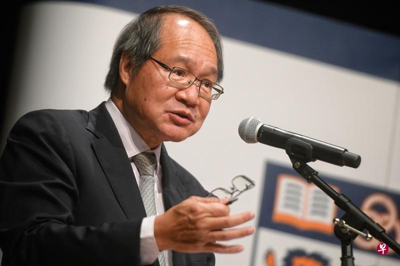 总检察署发表声明澄清,总检察长黄鲁胜(图)与樟宜机场集团主席廖文良没有私交,他与两名副检察长都没有参与提控廖文良前女佣莉雅妮。(海峡时报档案照) 总检察署发表声明澄清,总检察长黄鲁胜(图)与樟宜机场集团主席廖文良没有私交,他与两名副检察长都没有参与提控廖文良前女佣莉雅妮。(海峡时报档案照)