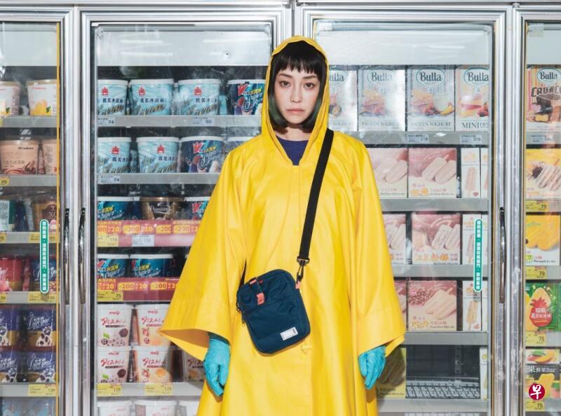 谢欣颖片中当裸体模特儿。 谢欣颖片中当裸体模特儿。