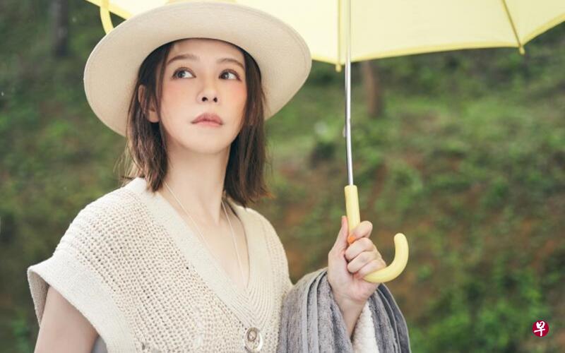 徐若瑄今天(9月11日)发新专辑《I’m V新歌+精选》。(台湾索尼音乐) 徐若瑄今天(9月11日)发新专辑《I’m V新歌+精选》。(台湾索尼音乐)