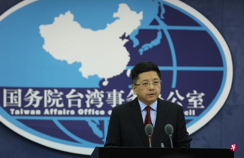 中国大陆国台办新闻发言人马晓光在昨天例行记者会中严词批判台湾民进党当局恫吓、阻挠台湾同胞参加海峡论坛,企图全面禁止两岸交流,进一步暴露其台独本性。(中新社档案照) 中国大陆国台办新闻发言人马晓光在昨天例行记者会中严词批判台湾民进党当局恫吓、阻挠台湾同胞参加海峡论坛,企图全面禁止两岸交流,进一步暴露其台独本性。(中新社档案照)