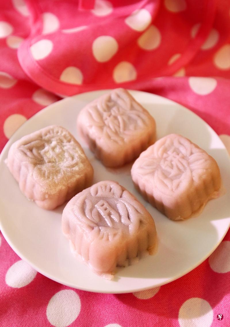 冰皮月饼不宜从冰箱取出立刻吃。(档案照) 冰皮月饼不宜从冰箱取出立刻吃。(档案照)