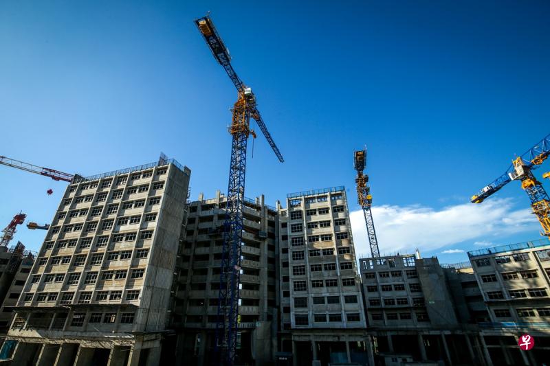 冠病疫情拖慢建筑工程进度,冠状病毒疾病(临时援助措施)法令中,为受影响企业、租户和业主提供保障的条文昨天(9月30日)生效,他们可提出申请寻求解决方案。(档案照片) 冠病疫情拖慢建筑工程进度,冠状病毒疾病(临时援助措施)法令中,为受影响企业、租户和业主提供保障的条文昨天(9月30日)生效,他们可提出申请寻求解决方案。(档案照片)