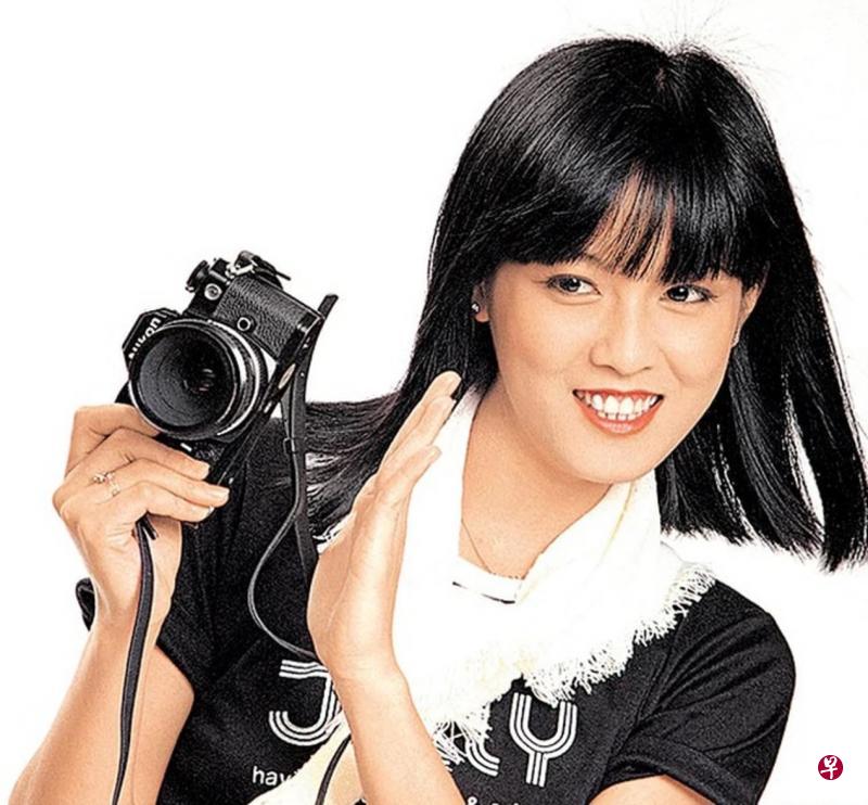 江玲说自己现在的生活再好不过,她透露自己在法鼓山园地里当义工做供佛菜。(互联网) 江玲说自己现在的生活再好不过,她透露自己在法鼓山园地里当义工做供佛菜。(互联网)