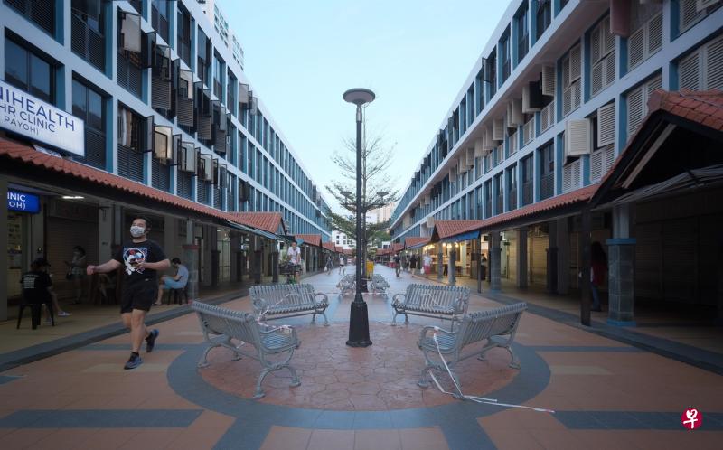 政府推出邻里企业数码化计划,今年内将协助全国2万个邻里企业采用电子付费选项和电子商务平台,让他们能转型且采用新的商业模式持续发展。(档案照片) 政府推出邻里企业数码化计划,今年内将协助全国2万个邻里企业采用电子付费选项和电子商务平台,让他们能转型且采用新的商业模式持续发展。(档案照片)