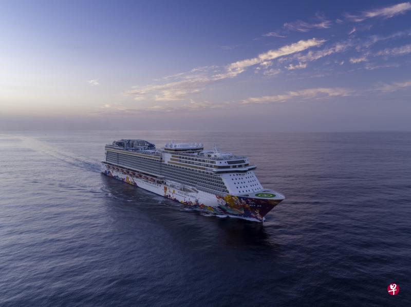 从下个月6日起,新加坡将试行让公众安全乘坐游轮,游轮须在航行前获得新制定的卫生与安全认证。(云顶邮轮集团提供) 从下个月6日起,新加坡将试行让公众安全乘坐游轮,游轮须在航行前获得新制定的卫生与安全认证。(云顶邮轮集团提供)