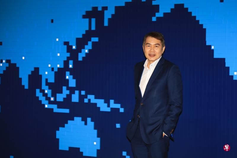 新加坡工商联合总会主席林明彦表示,企业必须正视新加坡市场很小的既定事实。若要实现增长抱负,它们就须走向国际。(林国明摄) 新加坡工商联合总会主席林明彦表示,企业必须正视新加坡市场很小的既定事实。若要实现增长抱负,它们就须走向国际。(林国明摄)