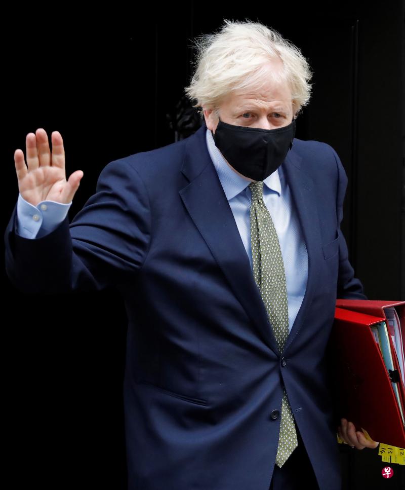 英国首相约翰逊向来披头散发示人,予人不修边幅的感觉。(法新社) 英国首相约翰逊向来披头散发示人,予人不修边幅的感觉。(法新社)