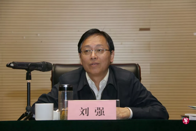 成都大学今天宣布任命市委教育工委书记、市教育局党组书记、局长刘强任成都大学党委书记。(成都职教官网) 成都大学今天宣布任命市委教育工委书记、市教育局党组书记、局长刘强任成都大学党委书记。(成都职教官网)
