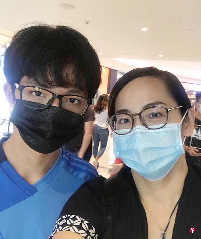 林女士和儿子苏祥麟。(受访者提供) 林女士和儿子苏祥麟。(受访者提供)