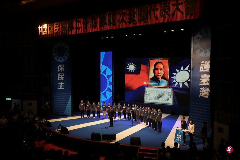 作者认为,国民党保守两岸政策立场及路线,反而被支持者批评为与民进党路线靠拢、“被同化”,丧失展现国民党两岸路线自主性及主导权之契机。(路透社) 作者认为,国民党保守两岸政策立场及路线,反而被支持者批评为与民进党路线靠拢、“被同化”,丧失展现国民党两岸路线自主性及主导权之契机。(路透社)