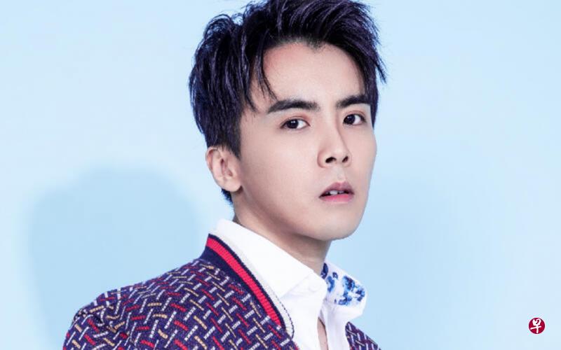何维健以前不爱念书,成绩满江红。(Cross Ratio提供) 何维健以前不爱念书,成绩满江红。(Cross Ratio提供)