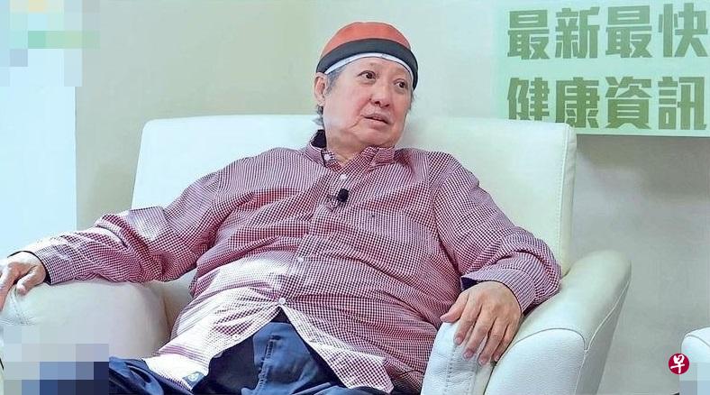 洪金宝接受郑丹瑞访问,说话时中气十足。(图:网络) 洪金宝接受郑丹瑞访问,说话时中气十足。(图:网络)