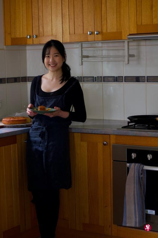 谢采芹在网站和社交媒体平台上关注新加坡饮食文化,并分享她的烹饪经历。(受访者提供) 谢采芹在网站和社交媒体平台上关注新加坡饮食文化,并分享她的烹饪经历。(受访者提供)