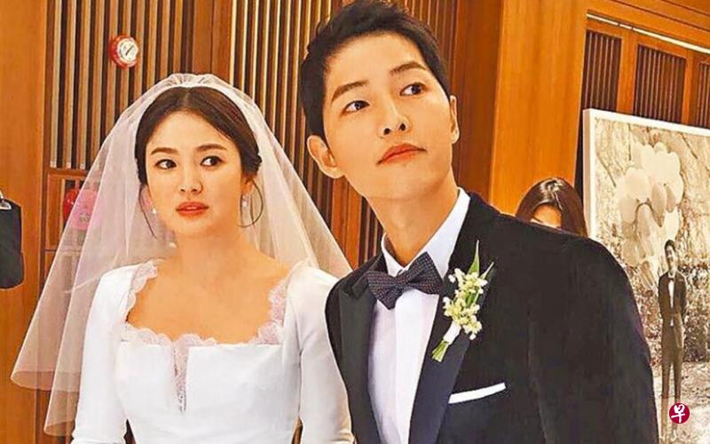 观众纷纷许愿希望能安排宋仲基与宋慧乔上《我们离婚了》。(互联网) 观众纷纷许愿希望能安排宋仲基与宋慧乔上《我们离婚了》。(互联网)