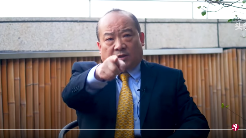 李毅昨天在个人“Youtube”频道(中国称“油管“)发布视频,反击《新京报》的评论文章。(视频截图) 李毅昨天在个人“Youtube”频道(中国称“油管“)发布视频,反击《新京报》的评论文章。(视频截图)
