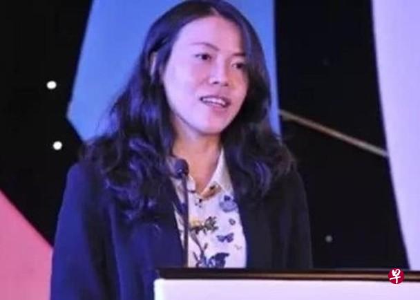 39岁的碧桂园执行董事杨惠妍的财富增长500亿人民币(100亿新元),以2250亿连续四年蝉联中国女首富。(互联网) 39岁的碧桂园执行董事杨惠妍的财富增长500亿人民币(100亿新元),以2250亿连续四年蝉联中国女首富。(互联网)