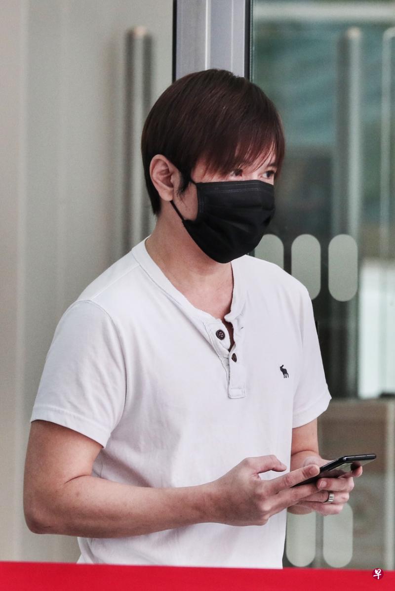 手机网店老板冯茺榤近两年逃税12万余元。(图/海峡时报) 手机网店老板冯茺榤近两年逃税12万余元。(图/海峡时报)