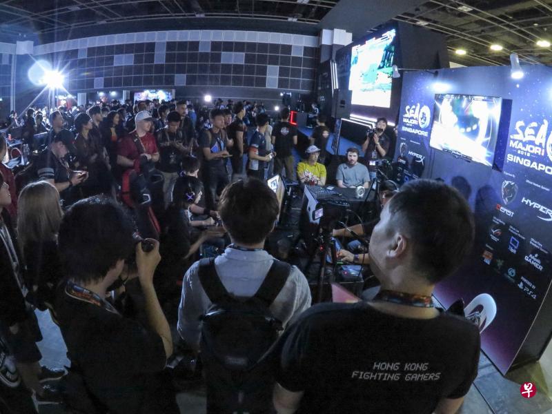 去年在新加坡举办的电竞活动包括GameStart,吸引了许多区域选手前来参赛。电竞业者认为,庞大的东南亚电竞市场有利本地电竞业的发展。(GameStart提供) 去年在新加坡举办的电竞活动包括GameStart,吸引了许多区域选手前来参赛。电竞业者认为,庞大的东南亚电竞市场有利本地电竞业的发展。(GameStart提供)