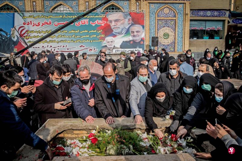 伊朗当局于11月30日为法赫里扎德举行葬礼。(法新社) 伊朗当局于11月30日为法赫里扎德举行葬礼。(法新社)