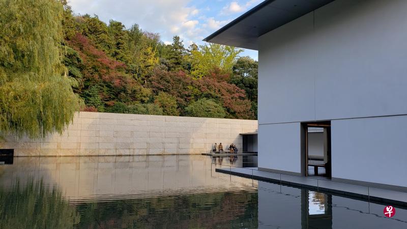 水镜池环绕思索空间。(作者提供) 水镜池环绕思索空间。(作者提供)